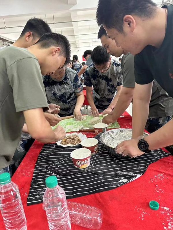 保定理工学院‖管理学院‖劳动创造美好明天 竞技迸发生活激情