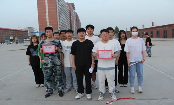 保定理工学院||管理学院||“趣”享运动，“味”你加油—我院举办趣味运动会