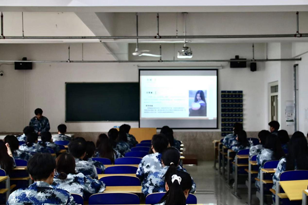 榜样引领|保定理工学院|管理学院|优秀毕业生王雯潼经验交流分享会