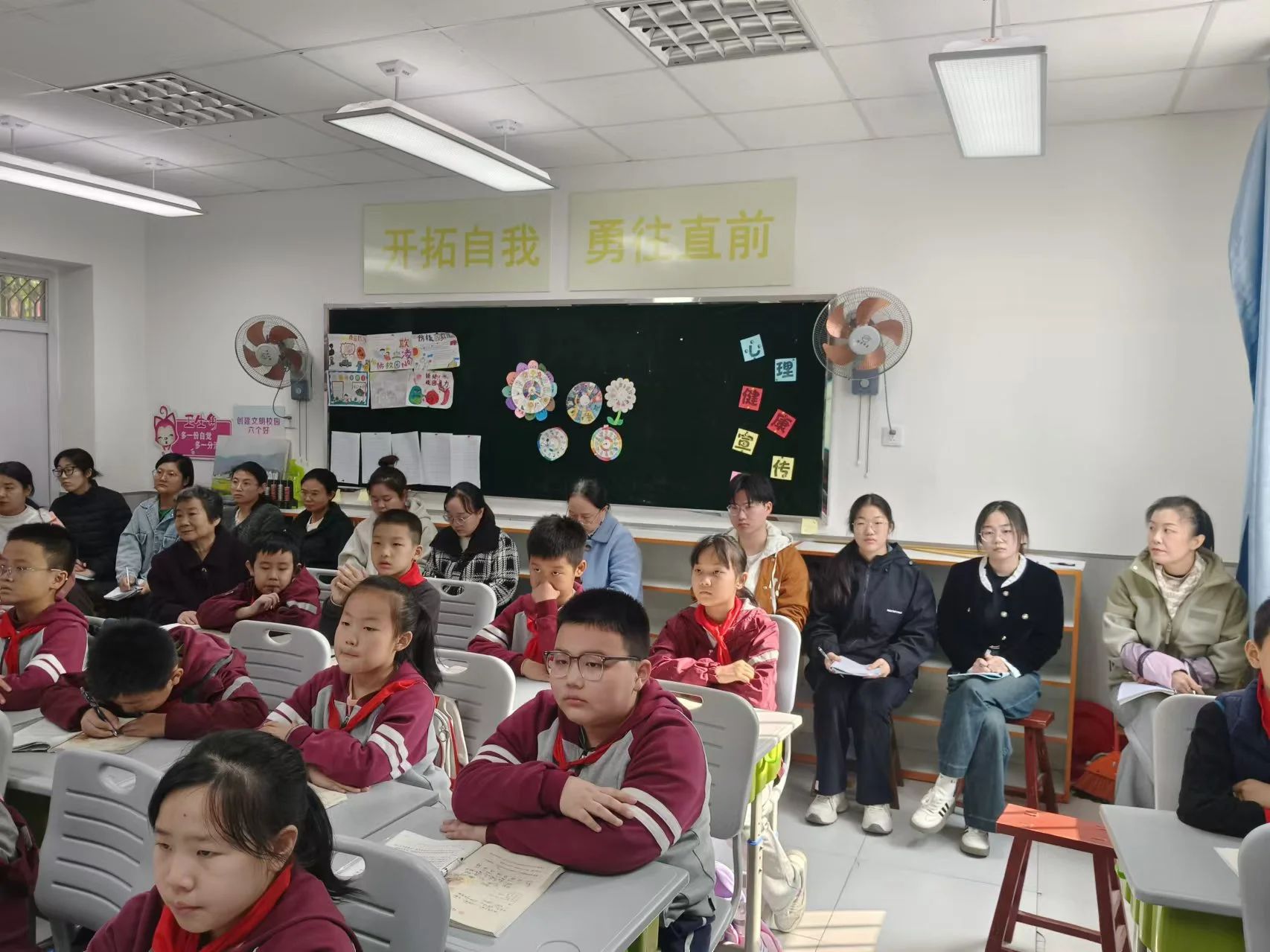 保定理工学院‖教育学院‖扬帆破浪启新航，踔厉奋发正当时，在实践中书写华章——优秀实习生（四）