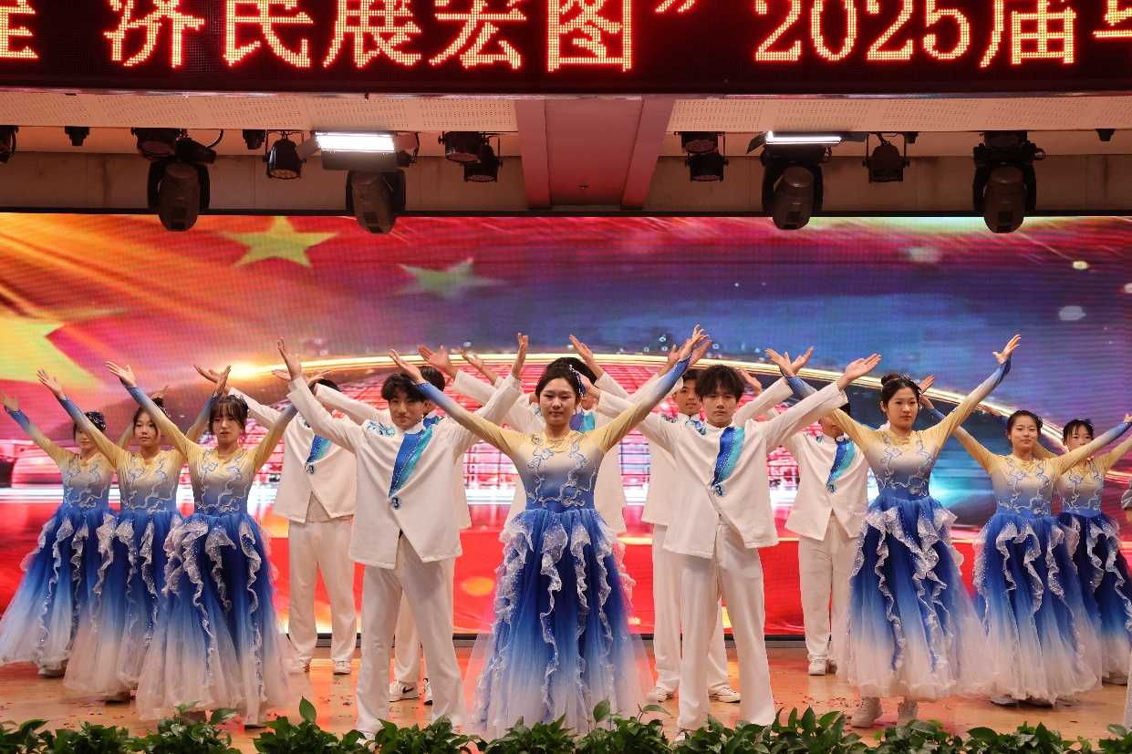 【毕业序章，新程启航】保定理工学院经济学院2025届毕业典礼暨学位授予仪式圆满落幕