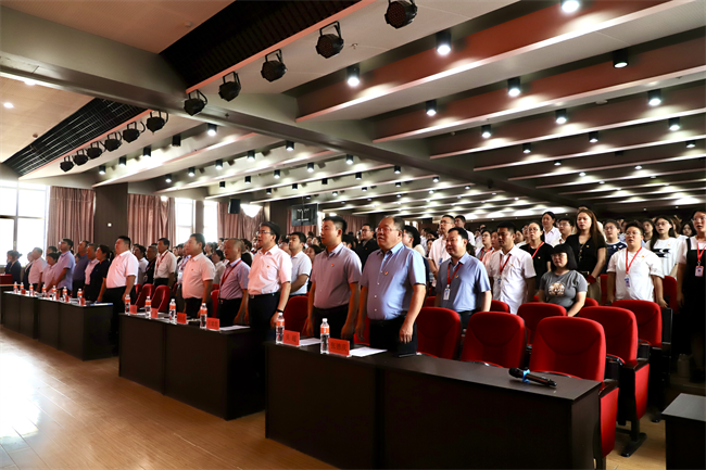 保定理工学院隆重举行庆祝建党104周年暨2024-2025学年“两优一先”表彰大会