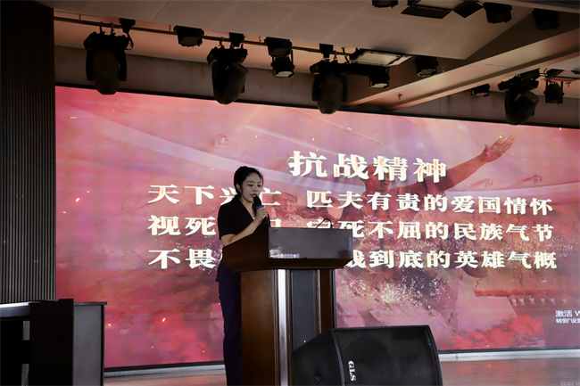 保定理工学院隆重举行庆祝建党104周年暨2024-2025学年“两优一先”表彰大会