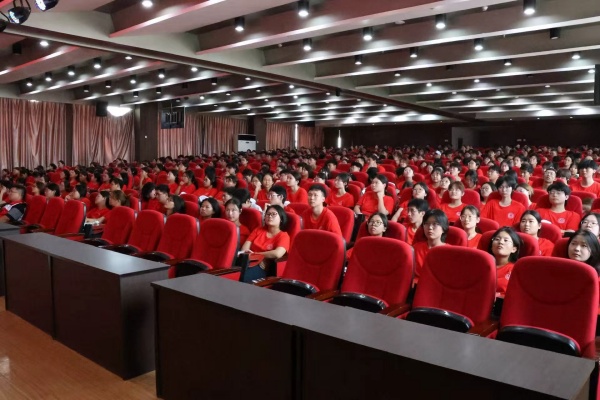 应急救护进校园，点亮生命教育新课堂———保定理工学院康复医学院开展应急救护专题讲座