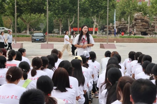 【新程启航，康复迎新】初识校园，共话成长——2025级新生第一次学生大会圆满结束