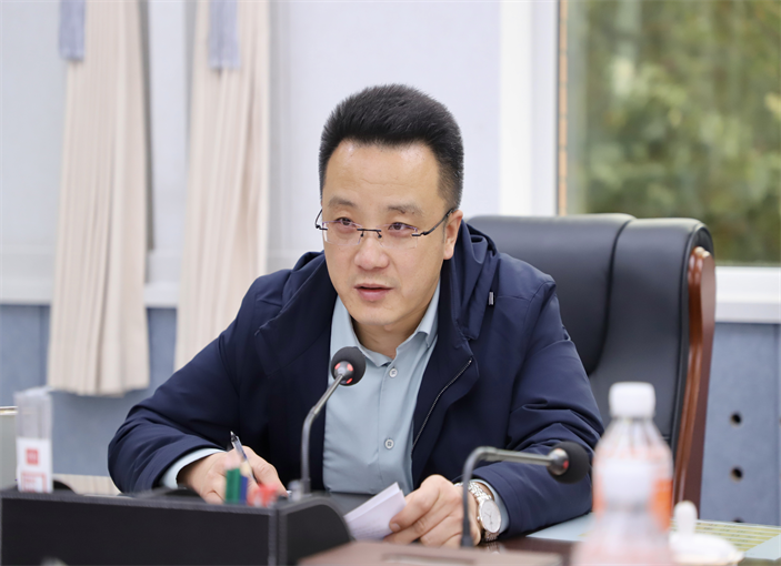 情暖重阳 共话发展——保定理工学院举办2025年重阳节老专家老教授茶话会