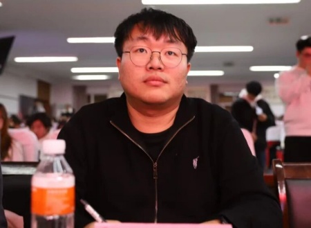 “表彰先进树榜样，青春奋进谱新篇”——保定理工学院艺术学院2025年学生表彰大会圆满举行