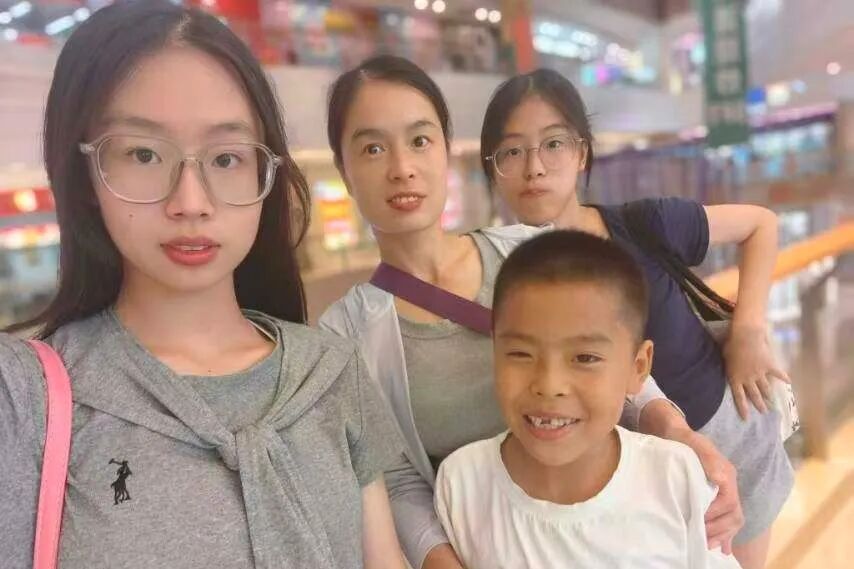 以爱之名 致敬母亲——保定理工学院学子温情告白
