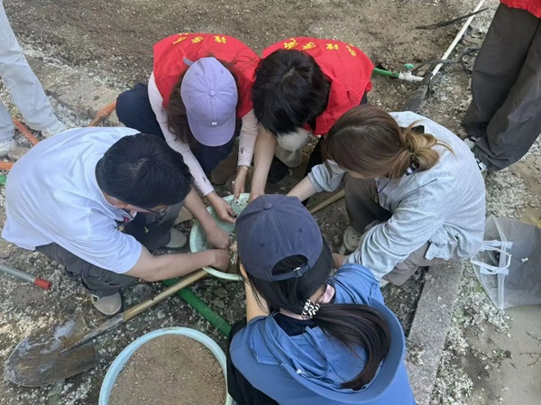 劳动铸魂践初心 体验赋能促成长|保定理工学院管理学院开展劳动教育月实践育人活动