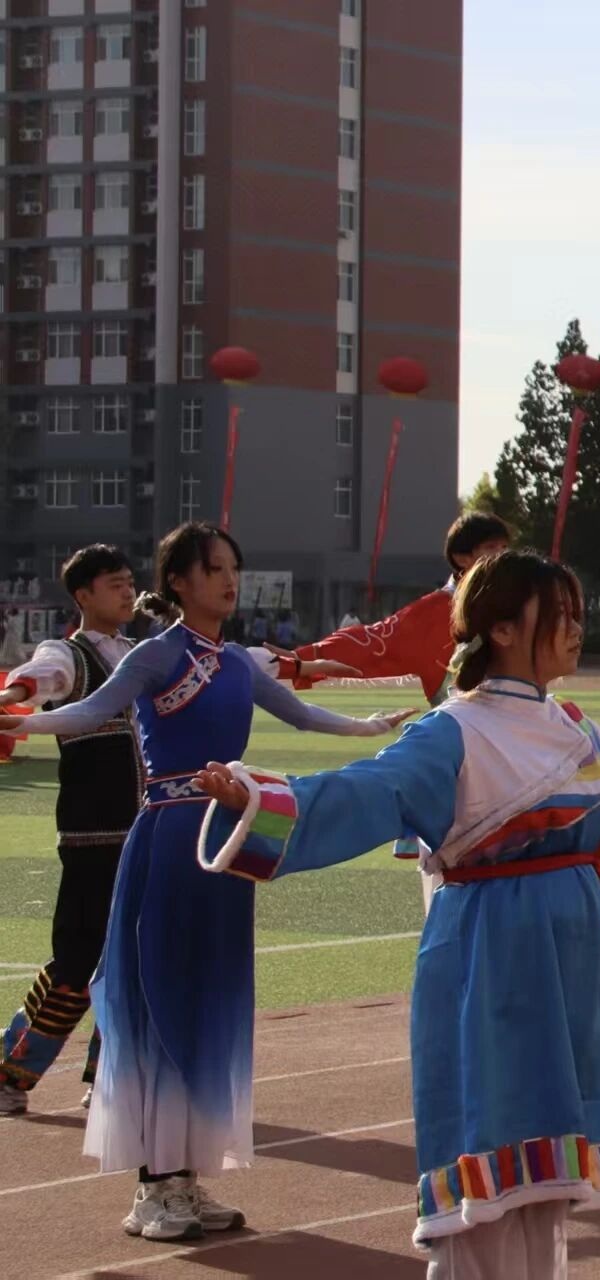 展少年意气，燃赛场风采|管理学院运动会团体操招募中