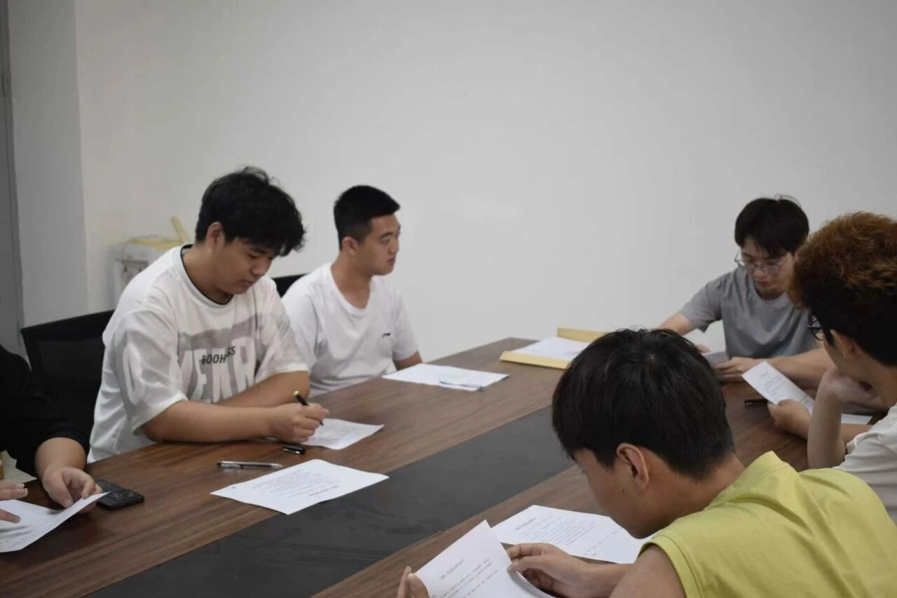 就”在周三——淬炼实战硬功，保定理工学院危机处置无领导小组面试圆满收官
