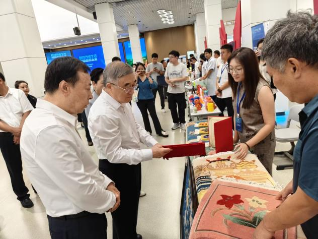 保定理工学院亮相2026年全国科普月保定系列活动——特色科创与非遗成果精彩展出