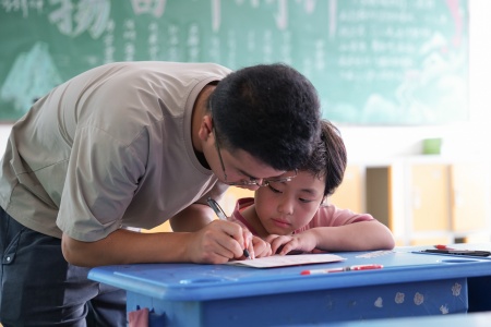 美育下乡 推普筑梦｜保定理工学院艺术学院点亮乡村校园