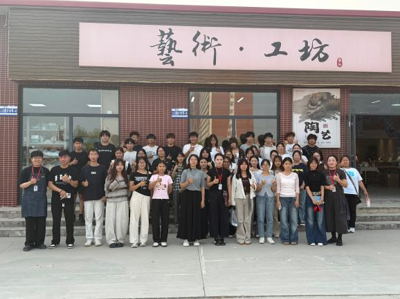 走进实训阵地 感知专业魅力