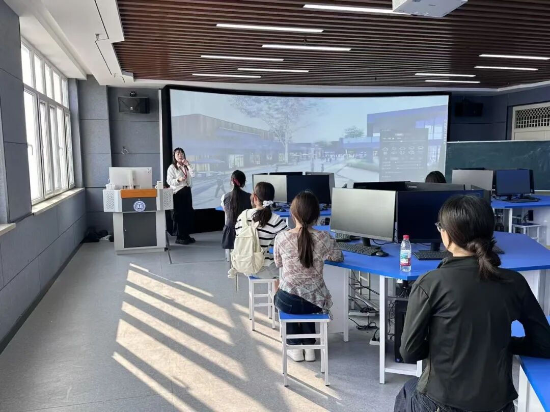 探秘科创实验室，启航崭新求学路——教育学院组织2026级新生参观校园特色实验室