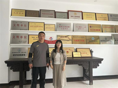 馆校联动建平台，访企拓岗促育人
