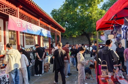 古衙承文脉 青年传非遗——保定理工学院多场地开展非遗传承实践活动