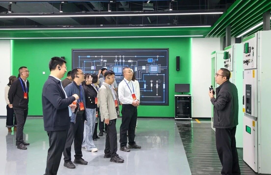 凝心汇智｜九三学社保定市委一行莅临保定理工学院开展产学研用协同创新专题调研