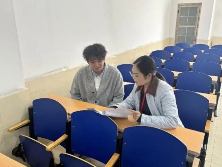 喜报：师生同心，共结硕果——艺术学院学子考研上岸，任课教师义务辅导相伴