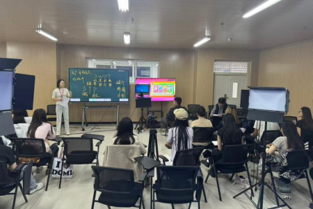 赋能非遗传承，展现专业风采 ——保定理工学院播音主持艺术专业开展非遗文化馆直播前期筹备实践教学