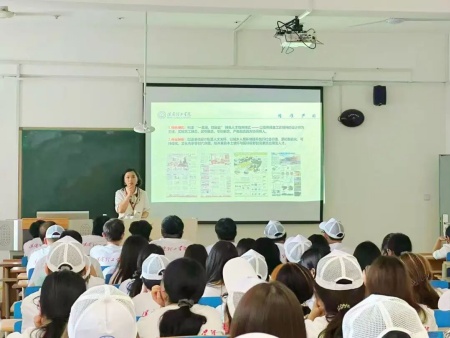 明晰专业前路，笃行逐梦启航—— 环境设计专业开展2026级新生入学专业教育讲座
