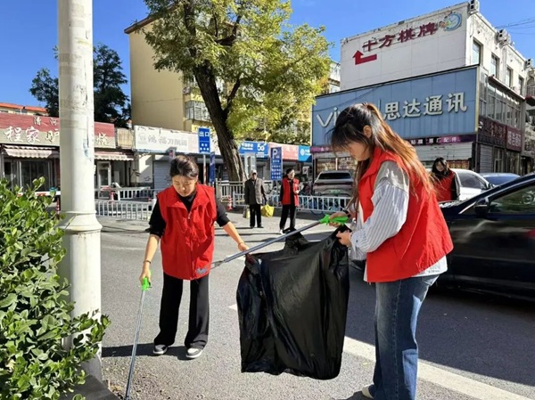 情暖重阳敬老行 敬老尚德育新人｜管理科学与工程学院开展重阳节敬老志愿服务主题实践活动