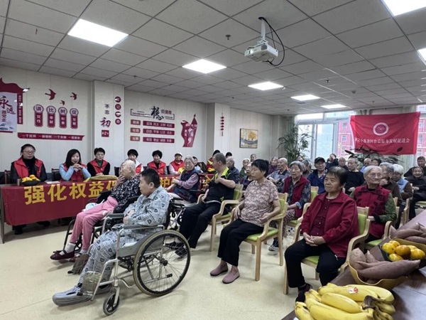 情暖重阳敬老行 敬老尚德育新人｜管理科学与工程学院开展重阳节敬老志愿服务主题实践活动