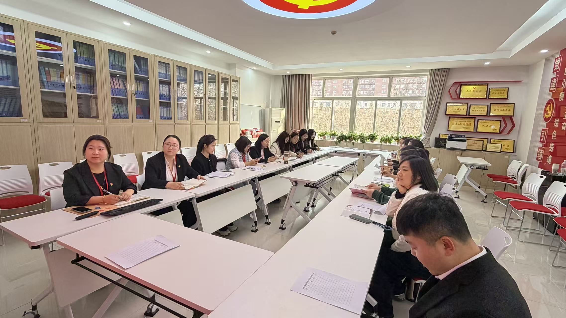 深学细悟凝心铸魂 学用结合勇担使命 ——保定理工学院掀起学习习近平党建思想热潮