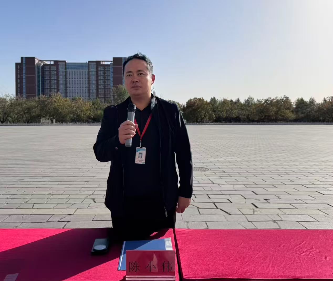 实战演练筑防线 以练促防保平安——管理科学与工程学院开展消防应急疏散实战演练